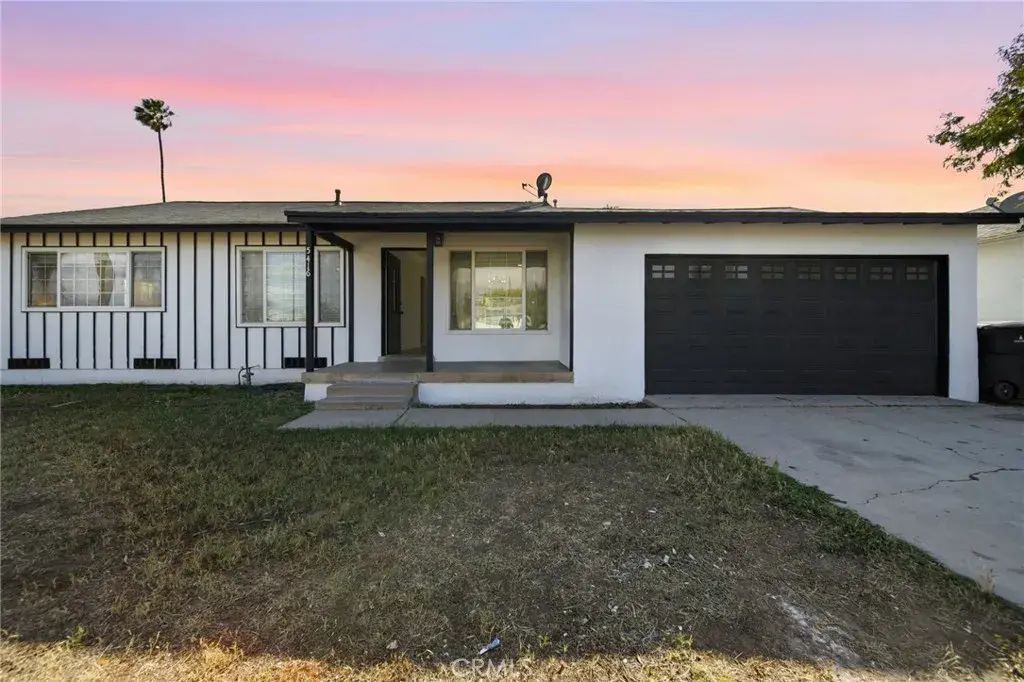 5416 Ivanhoe Avenue, Riverside