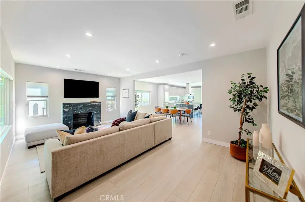 507 N Formosa, Los Angeles