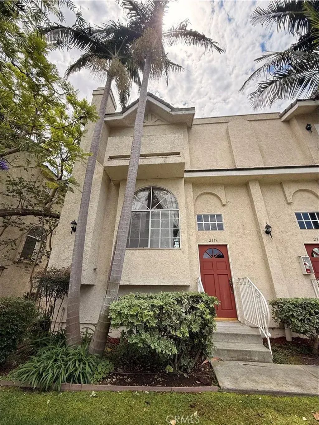 2348 Manhattan Beach, Gardena