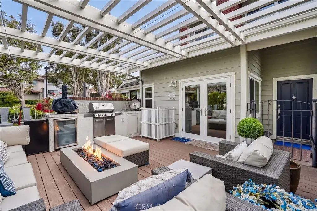 27 Tiburon Court, Manhattan Beach