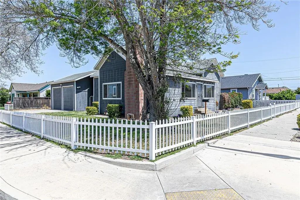 203 E Walnut, Lompoc
