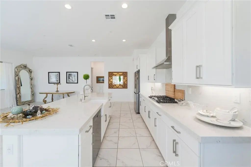 11986 Sagecrest Court, Corona