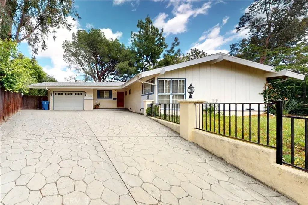 11918 Cameo Place, Granada Hills
