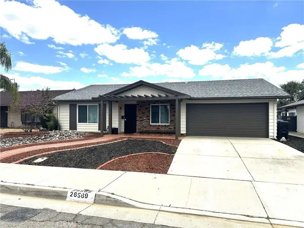 26569 Jaelene, Menifee