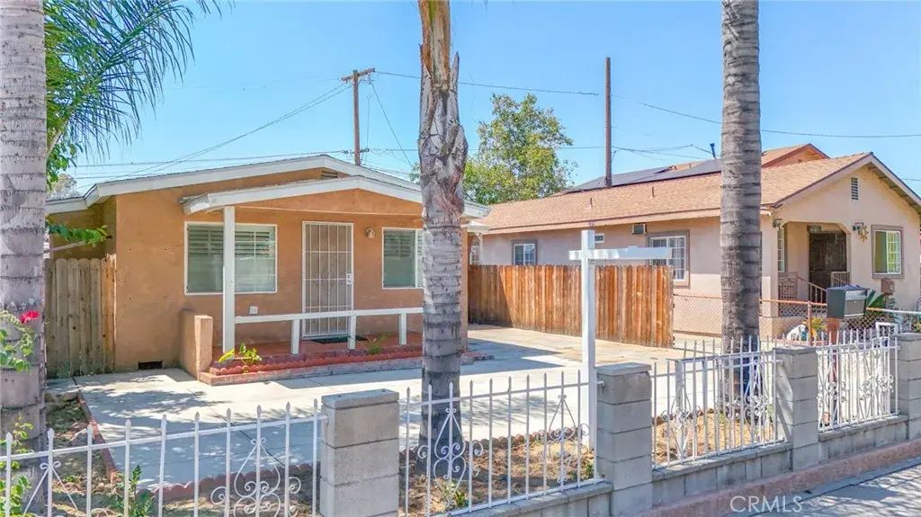 4715 Ivy, Pico Rivera