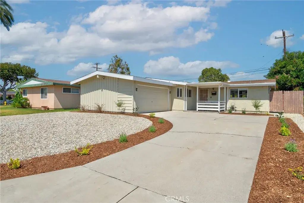 8410 Sanger Avenue, Whittier