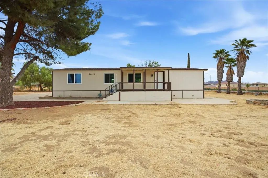 25490 Briggs, Homeland