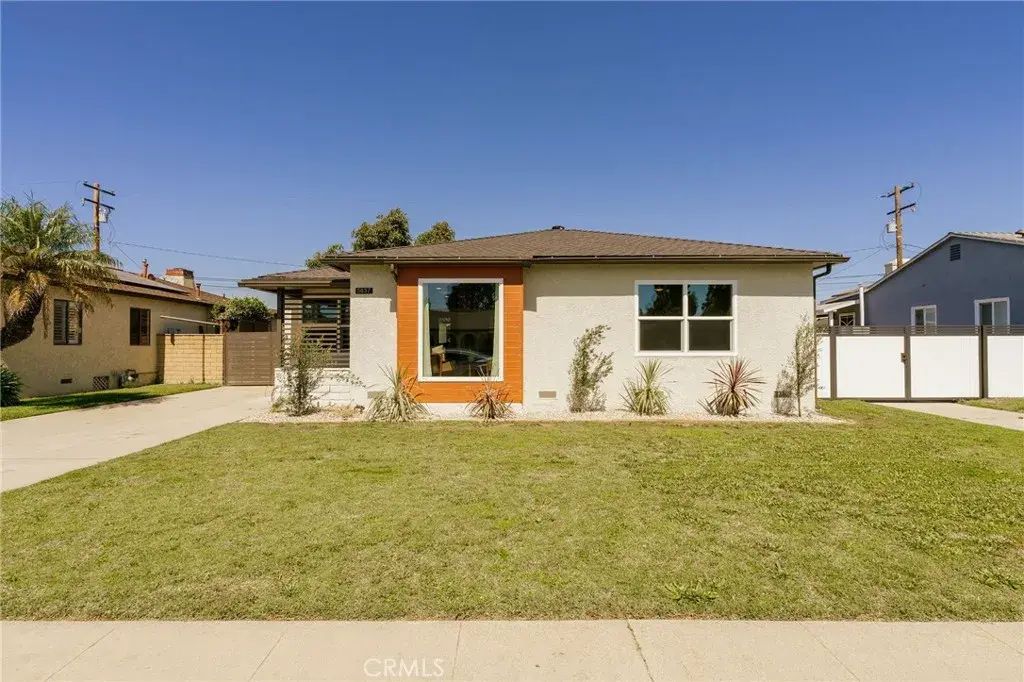 5837 E Gossamer Street, Long Beach