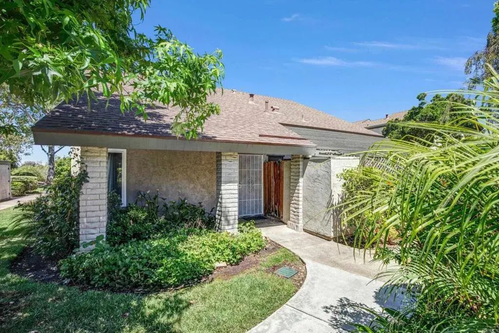 10861 Caravelle Place, 