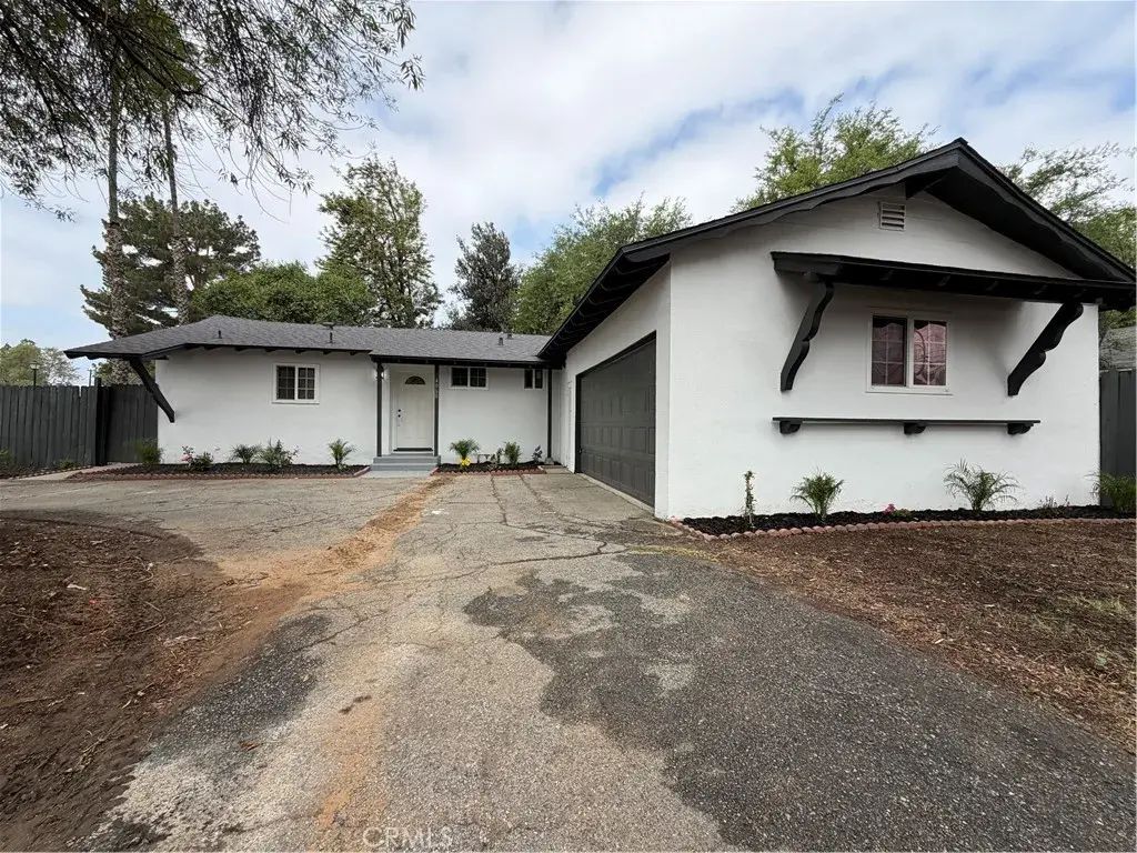 4060 Harrison, Riverside