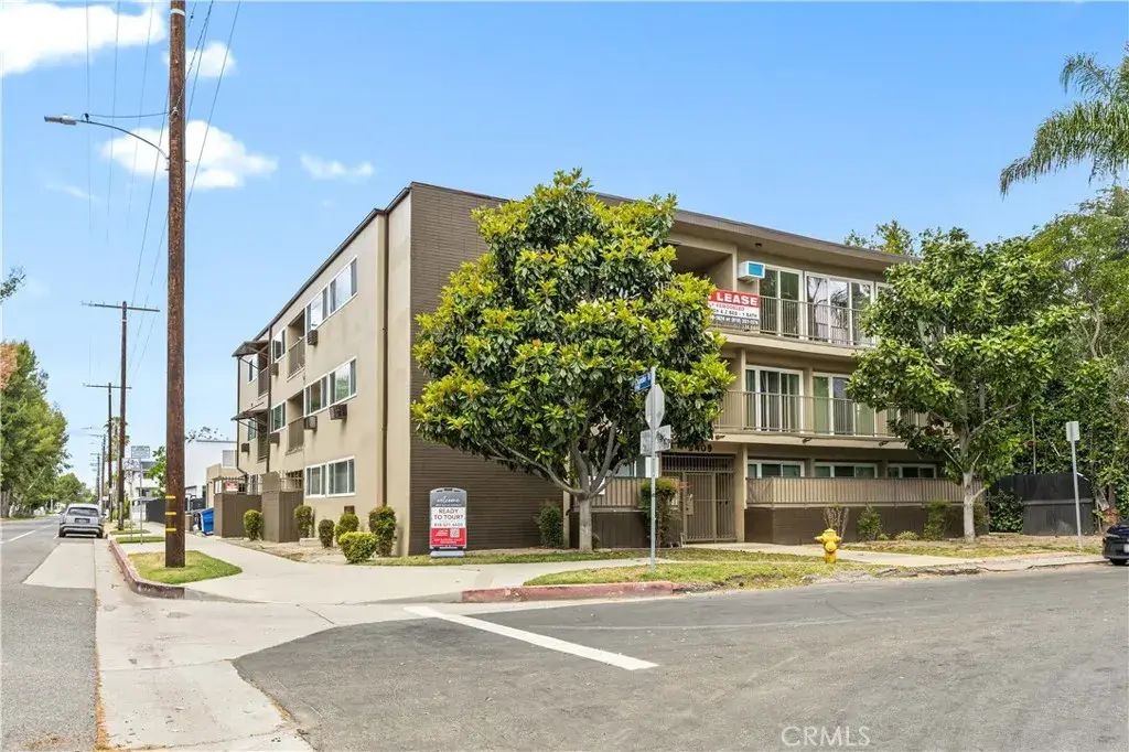 5409 Radford Avenue 10, Valley Village
