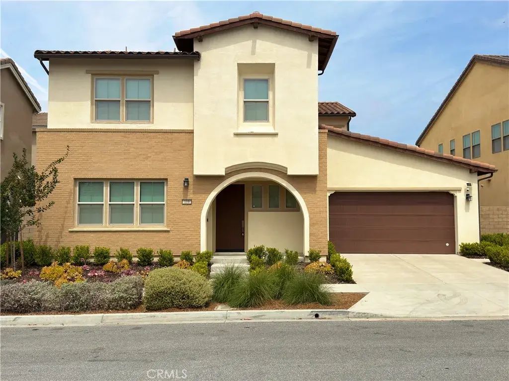 119 Pixel, Irvine