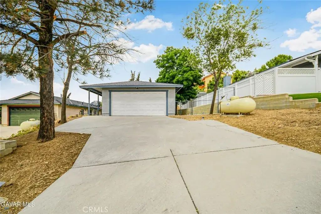 42823 Limeridge Drive, Lake Hughes
