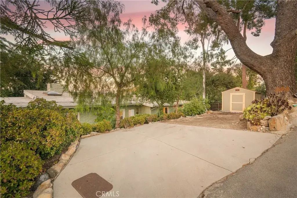 3582 Elm Drive, Calabasas