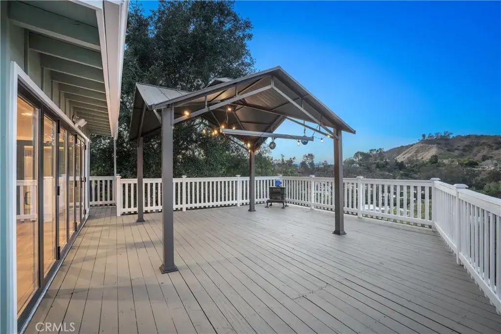 3582 Elm Drive, Calabasas