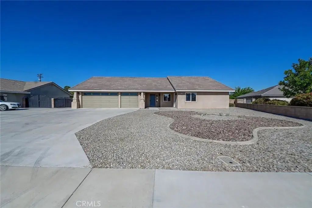 13934 Okesa, Apple Valley