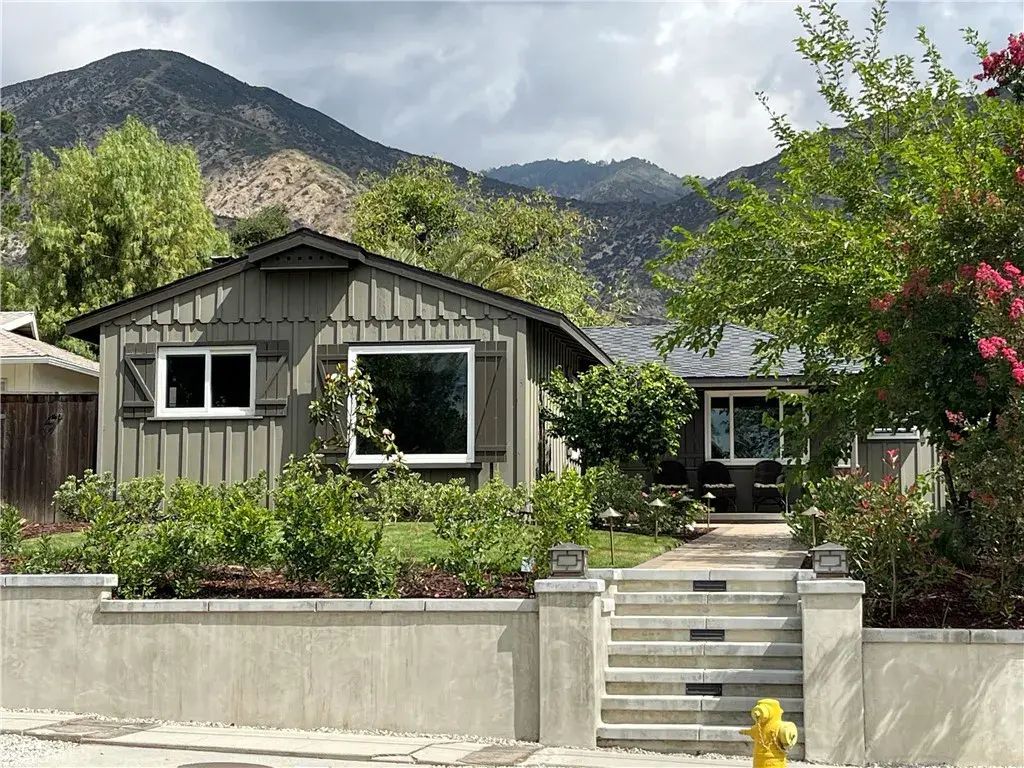 515 E Sierra Madre Boulevard, Sierra Madre