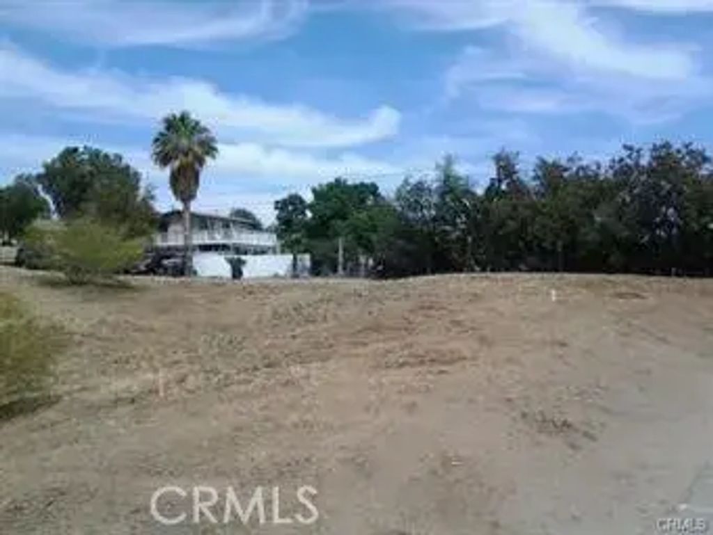 Frederick, Lake Elsinore