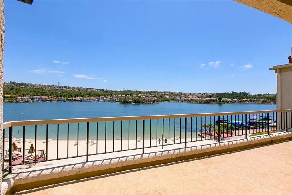 22564 Galilea 32, Mission Viejo