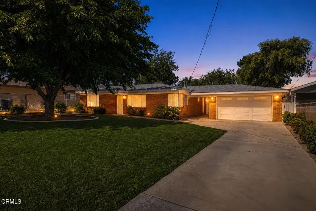 41723 55th Street West, Lancaster