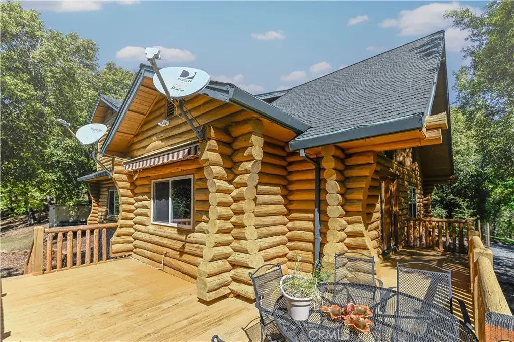 21416 Robin Lane, Pine Grove