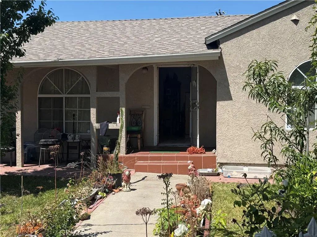 1110 S Towner, Santa Ana