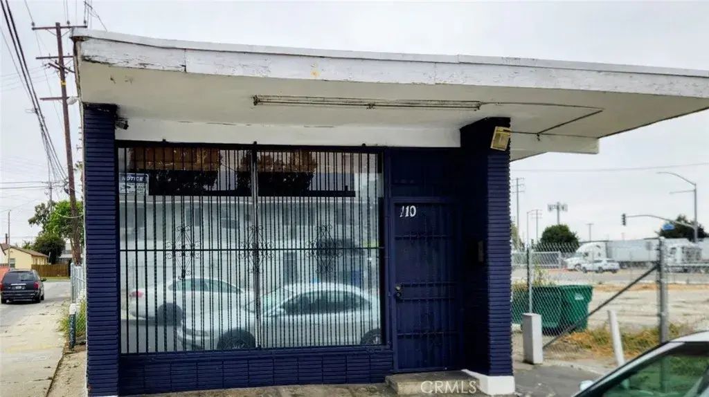 110 E Cambridge, Long Beach