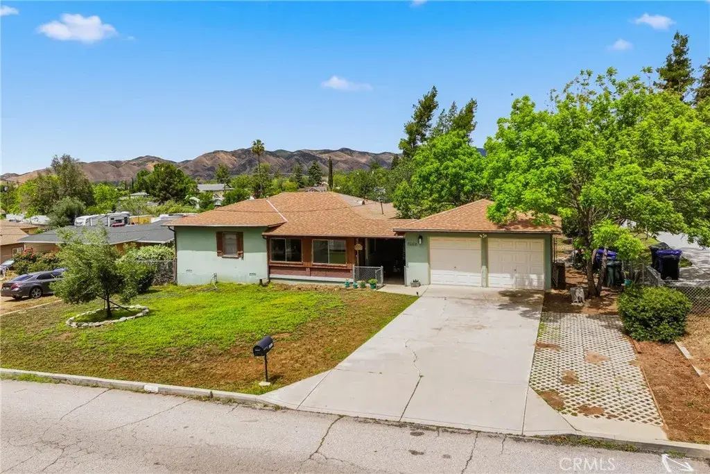 34968 Avenue E Avenue, Yucaipa