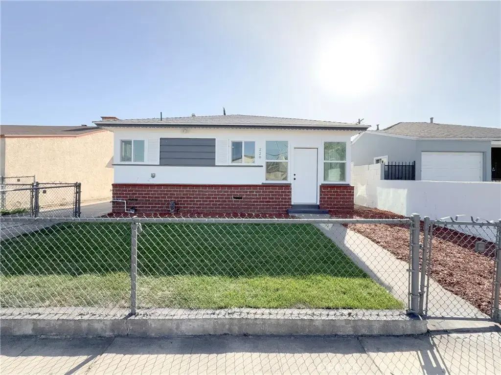 220 W 98th Street, Los Angeles