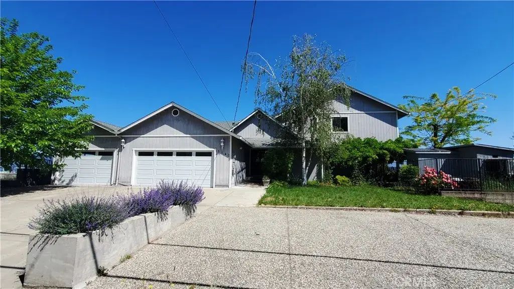 3140 Lakeshore Boulevard, Lakeport