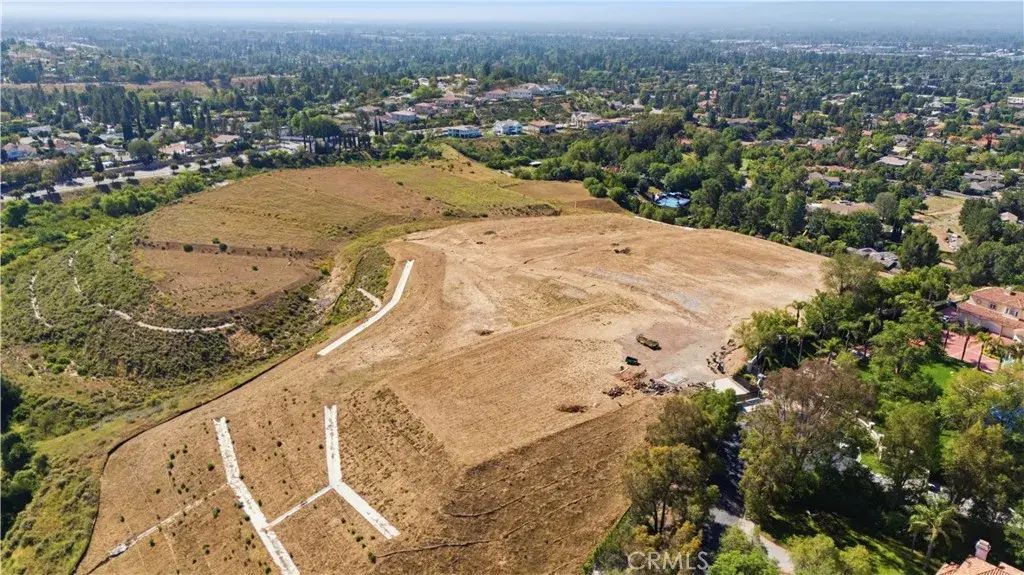 10801 N Oakdale, Chatsworth