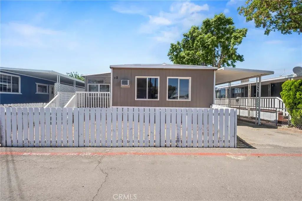 3157 E Ave I B2, Lancaster