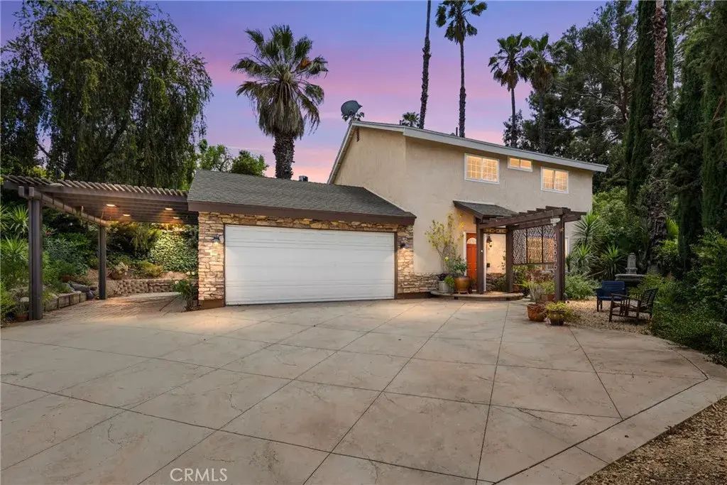 18846 Vicci Street, Canyon Country