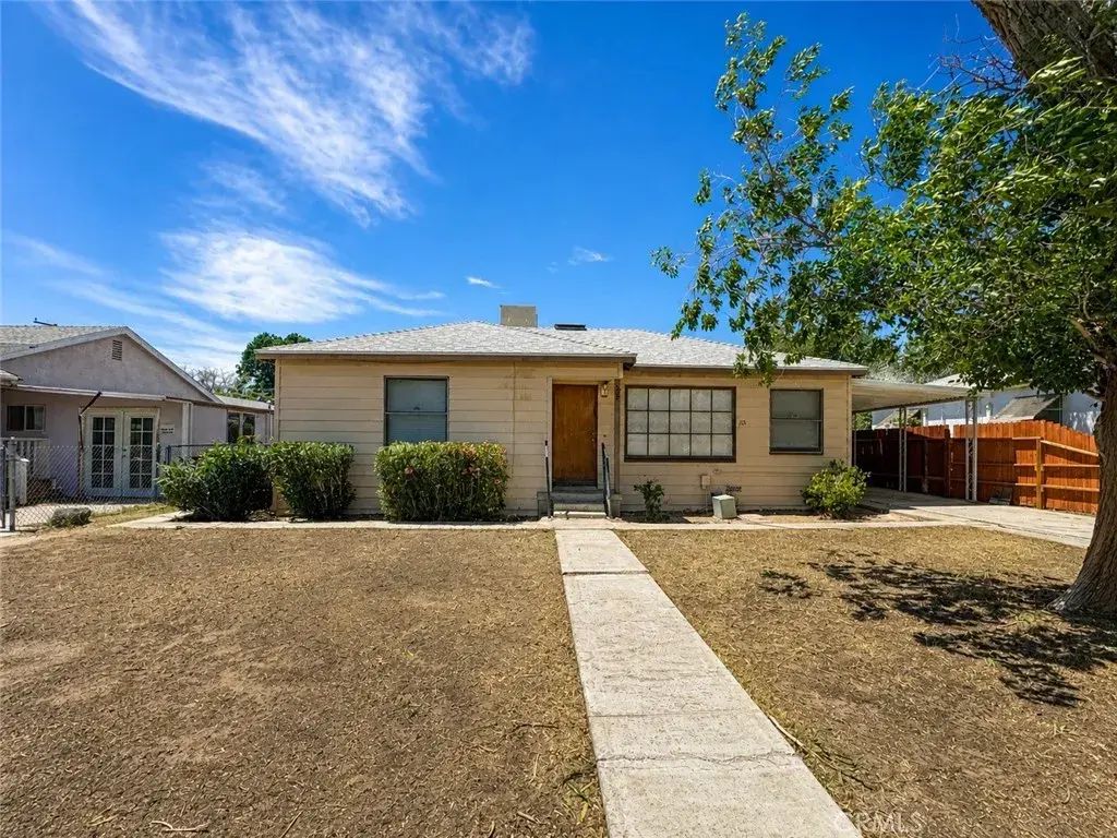 325 N Sanders Street, Ridgecrest