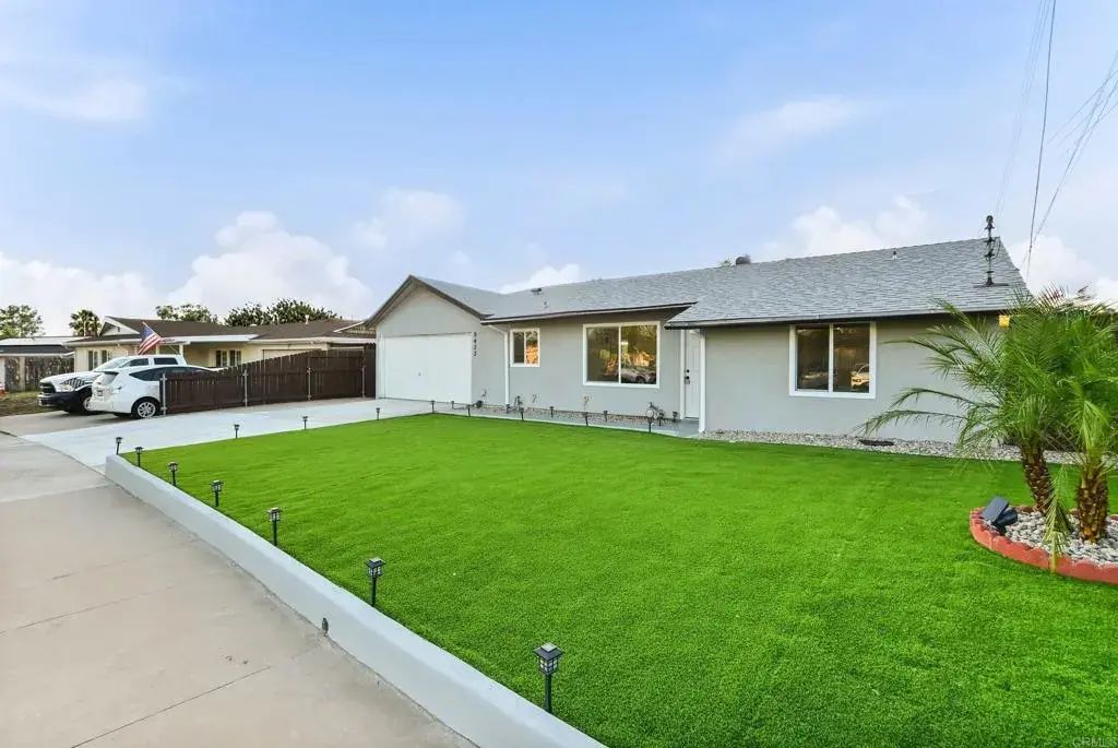 9422 Pike Rd, Santee