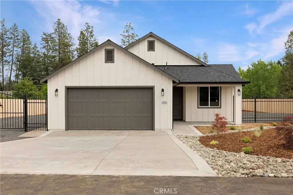 6250 Forest Lane, Paradise