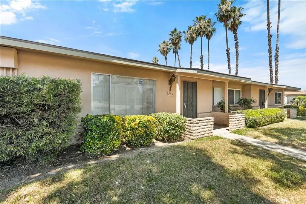 621 S Palm Avenue E, Hemet