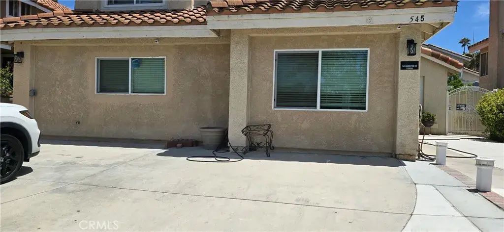 545 Hamilton Drive, Corona