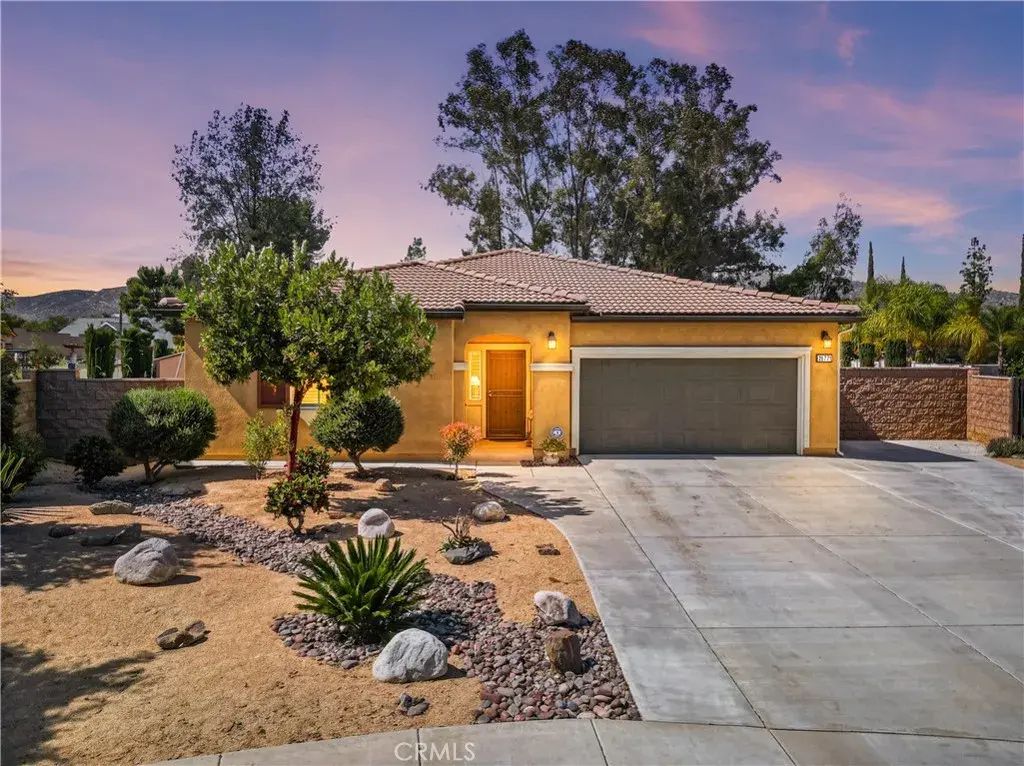 26771 Round Up Street, Winchester