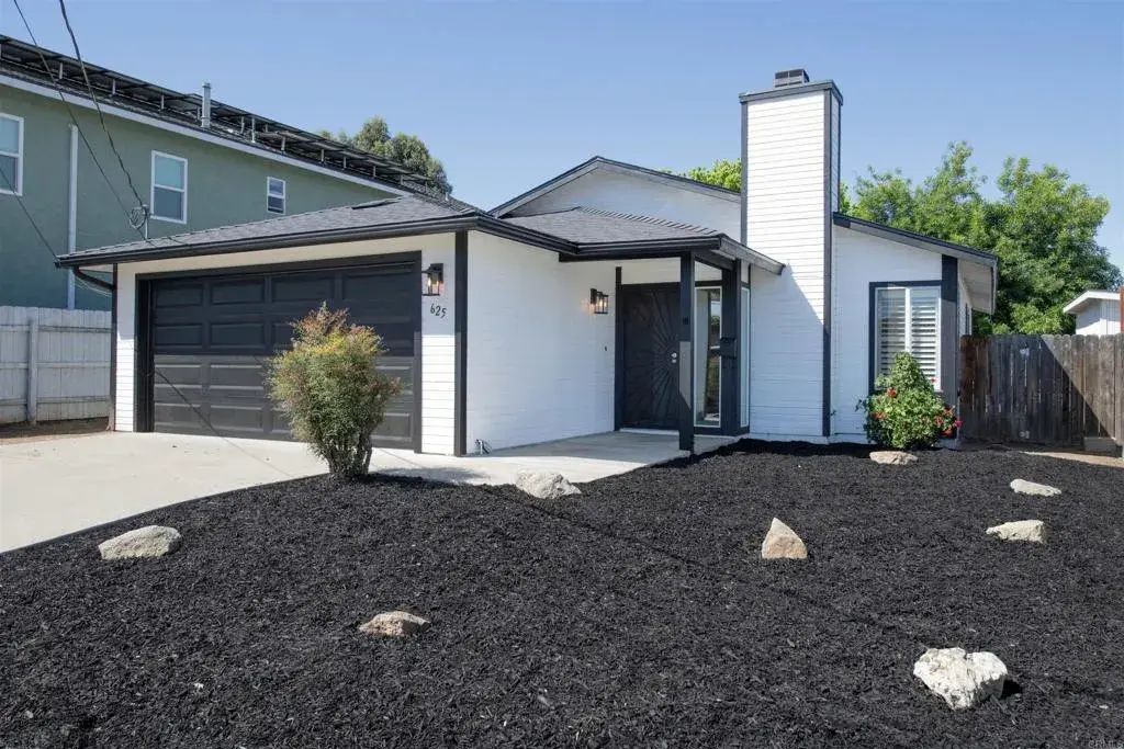 625 10th Street, Ramona