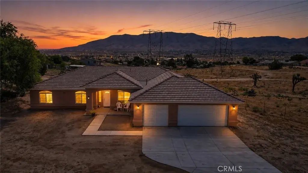 8169 Lassen Avenue, Hesperia