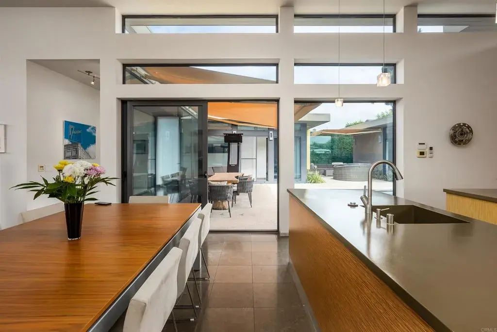 602 Glenmont Dr, Solana Beach