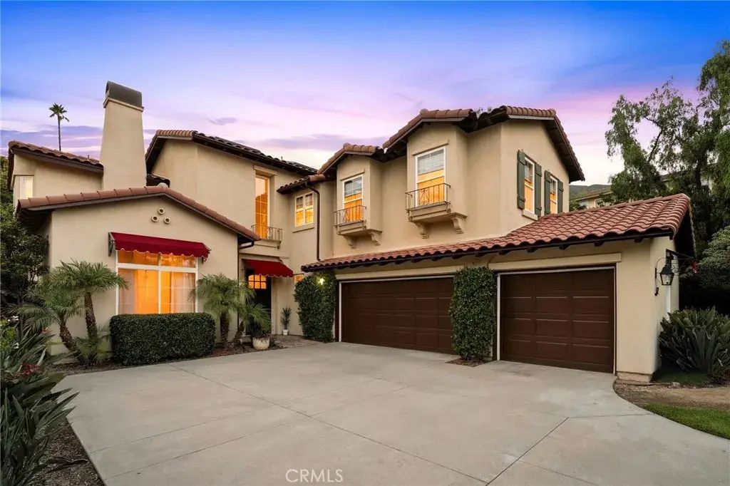 637 Chaparral Court, Altadena