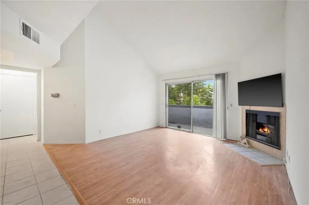 7640 Oso Avenue 316, Winnetka