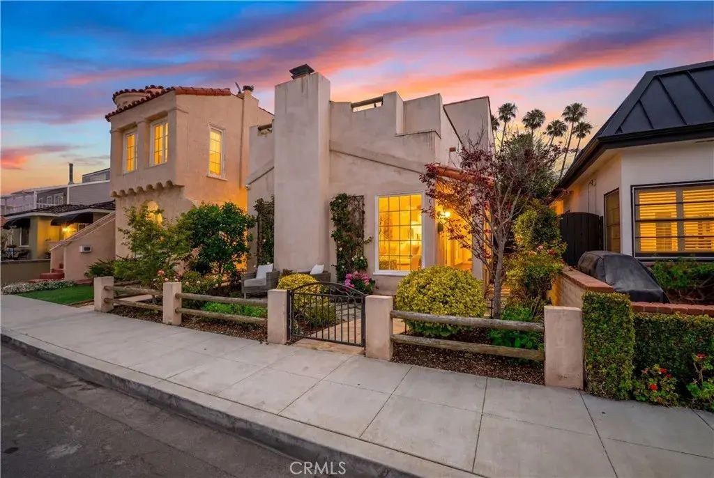 24 Via Di Roma Walk, Long Beach