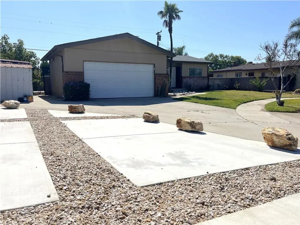 1579 N Clfford Avenue, Rialto