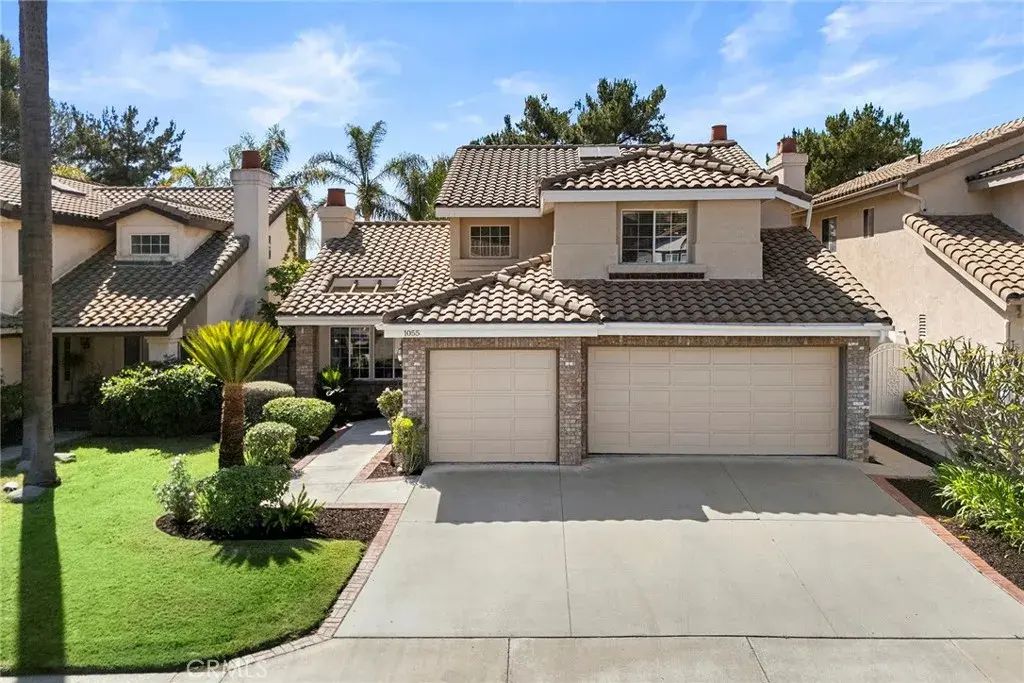 1055 S Highridge Court, Anaheim Hills