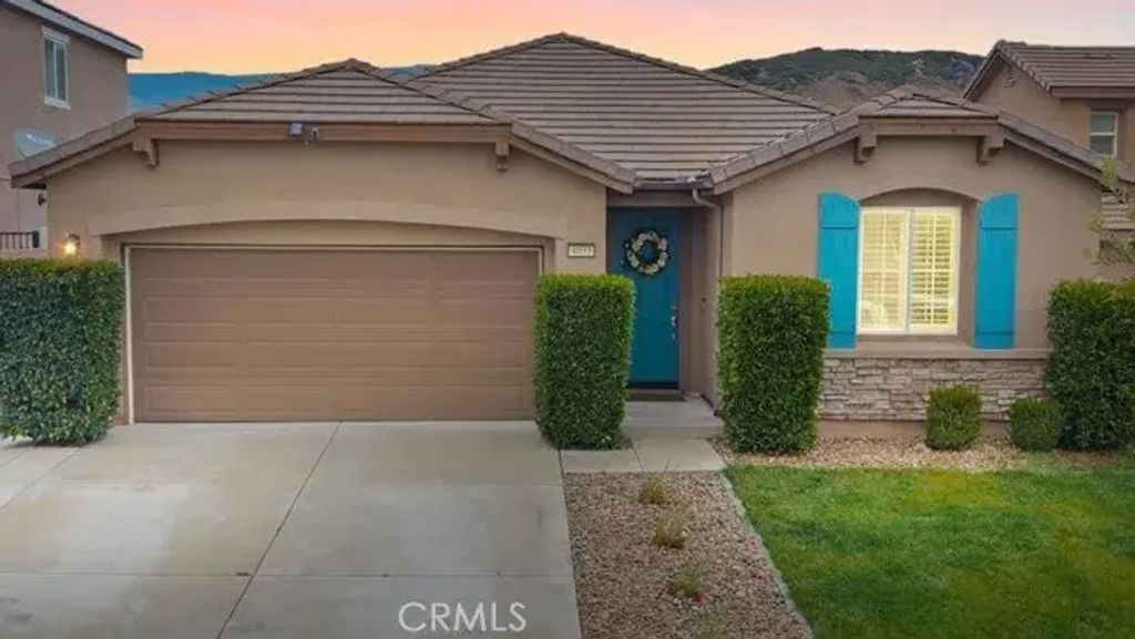 4033 Quartzite, San Bernardino