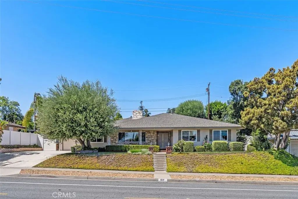 807 Dorothy Lane, Fullerton