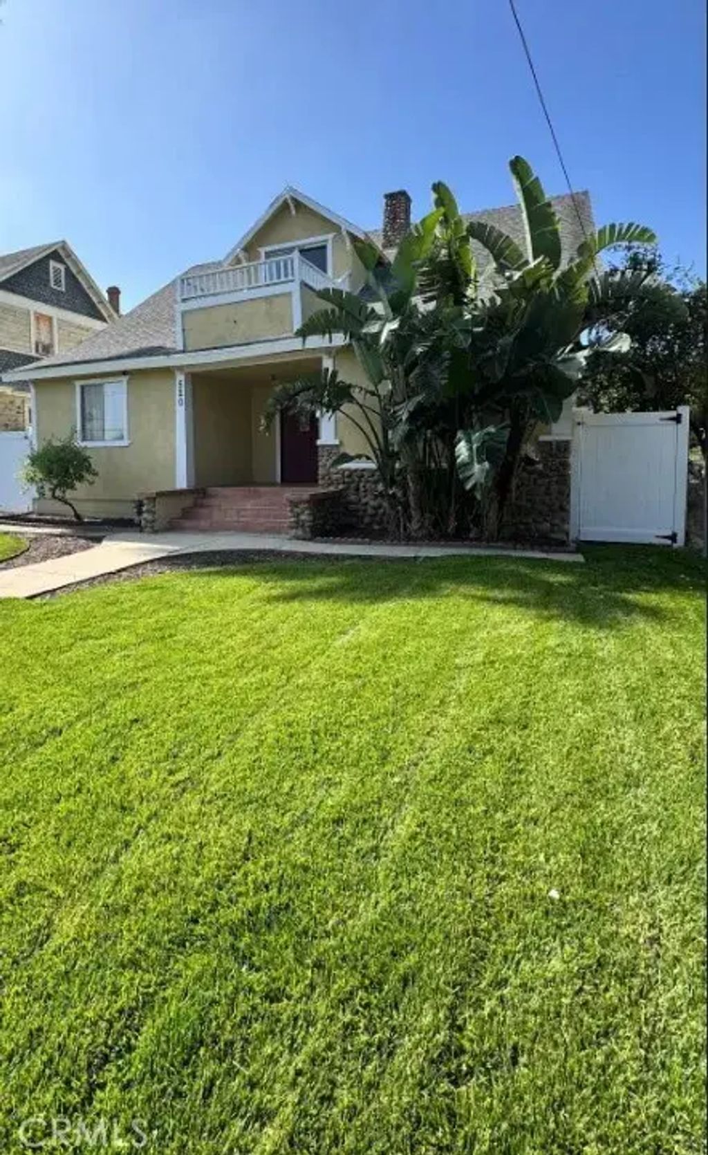 520 E 8th, Corona